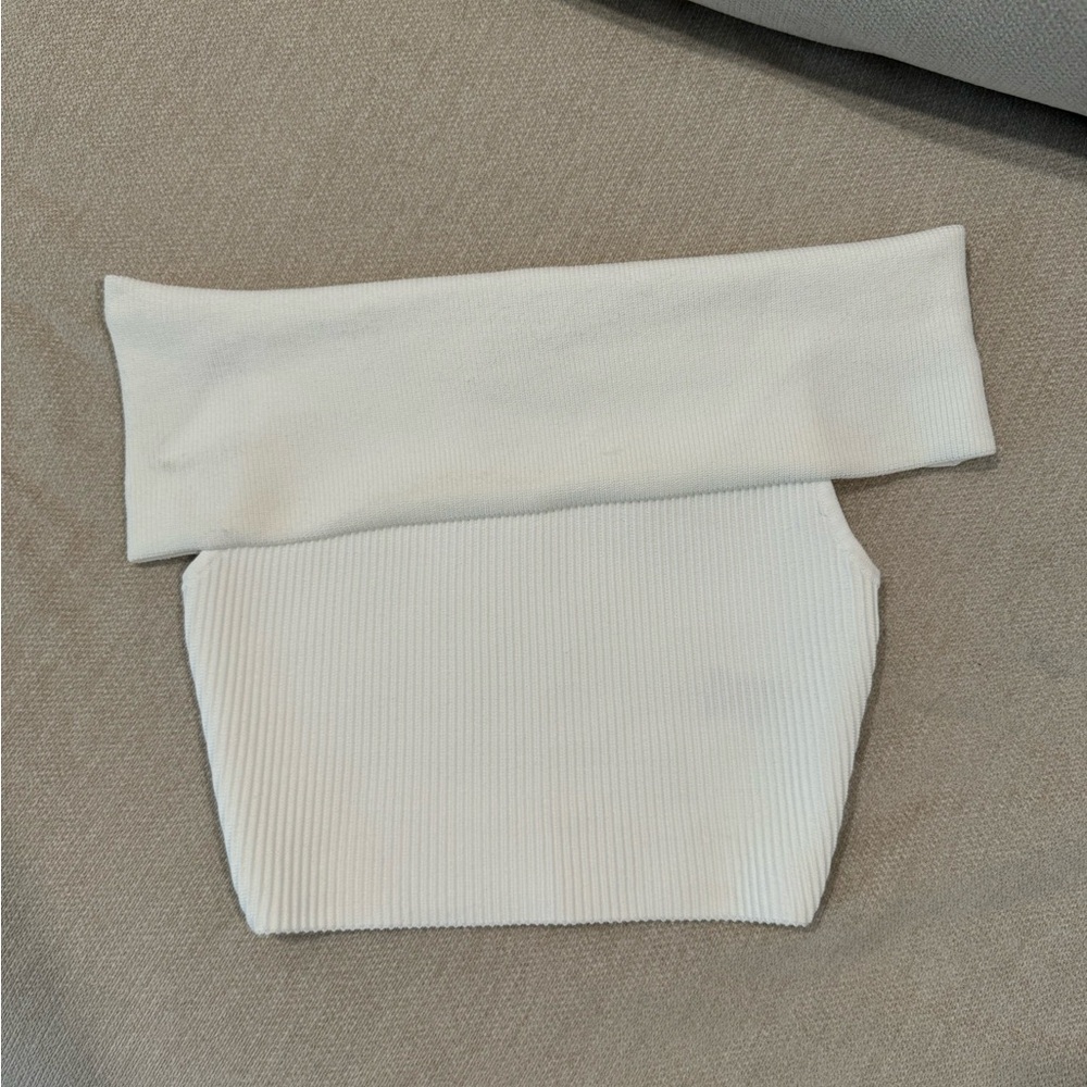 Sculpt Knit Off-Shoulder Top (Aritzia)